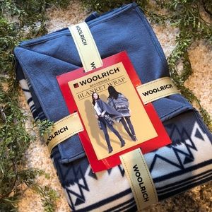 Reversible Blanket Wrap